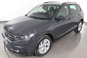 VOLKSWAGEN TIGUAN 1.5 TSI Life SUV 5dr Petrol DSG Euro 6 (s/s) (150 ps)