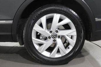 VOLKSWAGEN TIGUAN 1.5 TSI Life SUV 5dr Petrol DSG Euro 6 (s/s) (150 ps)