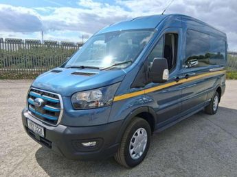 FORD TRANSIT E-Transit 350 Trend Welfare Van