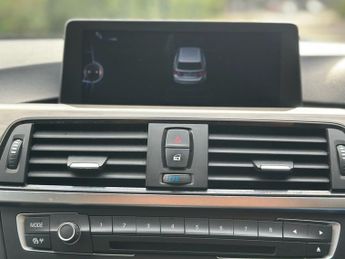 BMW 3 SERIES 3.0 330d Modern Touring 5dr Diesel Auto Euro 5 (s/s) (258 ps)