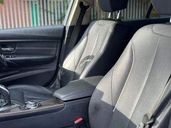 BMW 3 SERIES 3.0 330d Modern Touring 5dr Diesel Auto Euro 5 (s/s) (258 ps)