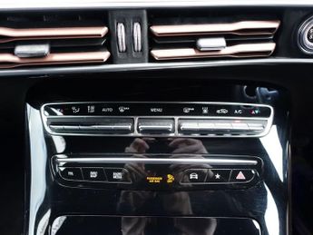 MERCEDES-BENZ EQC EQC 400 80kWh AMG Line SUV 5dr Electric Auto 4MATIC (408 ps)
