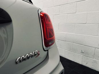MINI HATCH 2.0 Cooper S Sport Hatchback 3dr Petrol Steptronic Euro 6 (s/s) 