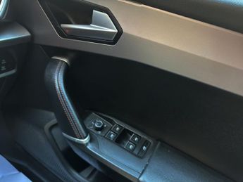 SEAT LEON 1.5 eTSI MHEV FR Sport Estate 5dr Petrol Hybrid DSG Euro 6 (s/s)