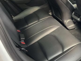 TESLA Model 3 (Dual Motor) Long Range Saloon 4dr Electric Auto 4WDE (346 ps)