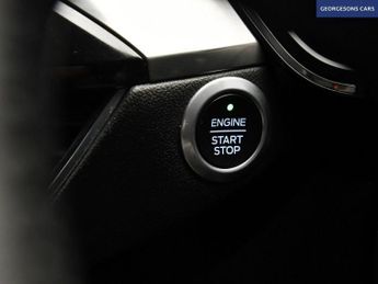 FORD KUGA 2.5 EcoBoost Duratec 14.4kWh Titanium SUV 5dr Petrol Plug-in Hyb