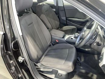 AUDI A4 2.0 TDI 35 Technik Saloon 4dr Diesel S Tronic Euro 6 (s/s) (163 