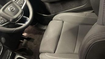 VOLVO C40 Recharge 69kWh Plus SUV 5dr Electric Auto (231 ps)