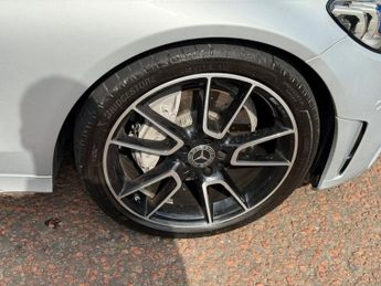 MERCEDES-BENZ C-CLASS 2.0 C220d AMG Line (Premium) Saloon 4dr Diesel G-Tronic+ Euro 6