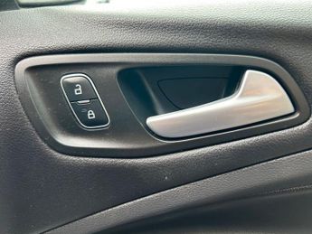 FORD KUGA 2.0 TDCi EcoBlue ST-Line Edition SUV 5dr Diesel Powershift AWD E