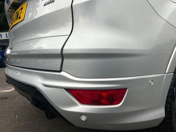 FORD KUGA 2.0 TDCi EcoBlue ST-Line Edition SUV 5dr Diesel Powershift AWD E