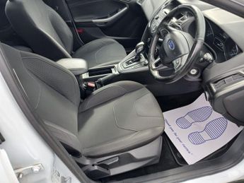 FORD FOCUS 1.6 Zetec Hatchback 5dr Petrol Powershift Euro 6 (125 ps)