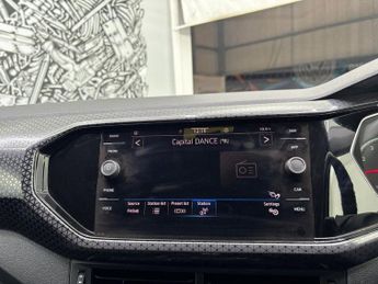 VOLKSWAGEN T-CROSS 1.0 TSI SEL SUV 5dr Petrol DSG Euro 6 (s/s) (110 ps)