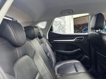 MG MG ZS 1.5 VTi-TECH Exclusive SUV 5dr Petrol Manual Euro 6 (s/s) (106 p