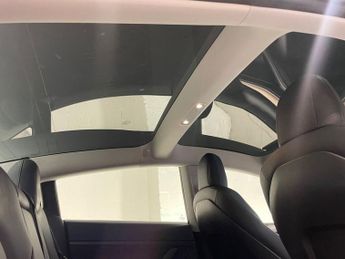 TESLA Model 3 (Dual Motor) Long Range Saloon 4dr Electric Auto 4WDE (346 ps)