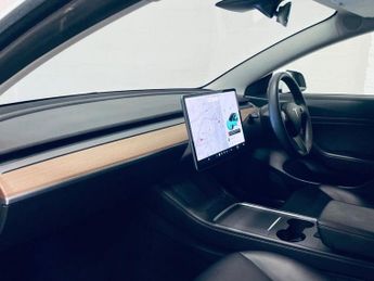 TESLA Model 3 (Dual Motor) Long Range Saloon 4dr Electric Auto 4WDE (346 ps)