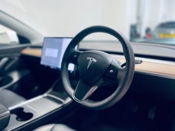 TESLA Model 3 (Dual Motor) Long Range Saloon 4dr Electric Auto 4WDE (346 ps)