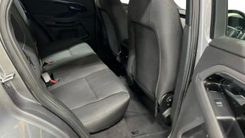 LAND ROVER RANGE ROVER EVOQUE 2.0 D150 MHEV R-Dynamic SUV 5dr Diesel Auto 4WD Euro 6 (s/s) (15