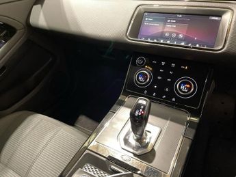 LAND ROVER RANGE ROVER EVOQUE 2.0 D150 MHEV R-Dynamic SUV 5dr Diesel Auto 4WD Euro 6 (s/s) (15