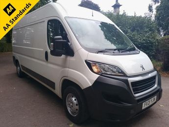 Peugeot Boxer 2.2 BlueHDi 335 Professional Panel Van 5dr Diesel Manual L3 H2 E