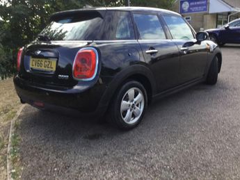 MINI HATCH 1.5 Cooper Hatchback 5dr Petrol Manual Euro 6 (s/s) (136 ps)