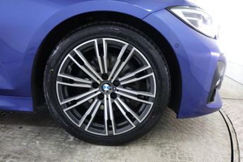 BMW 3 SERIES 2.0 320i M Sport Auto Euro 6 (s/s) 4dr