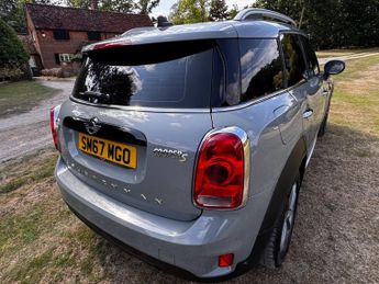 MINI COUNTRYMAN 1.5 7.6kWh Cooper SE SUV 5dr Petrol Plug-in Hybrid Auto ALL4 Eur