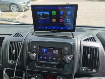 PEUGEOT BOXER 2.0 BlueHDi 335 Built for Business Luton 3dr Diesel Manual L4 Eu