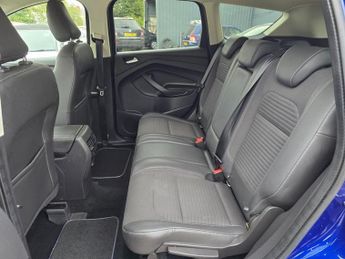 FORD KUGA 1.5T EcoBoost Titanium SUV 5dr Petrol Auto AWD Euro 6 (s/s) (182