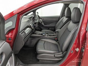NISSAN LEAF 40kWh N-Connecta Hatchback 5dr Electric Auto (150 ps)