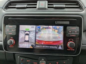 NISSAN LEAF 40kWh N-Connecta Hatchback 5dr Electric Auto (150 ps)