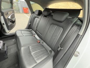 AUDI A6 AVANT 2.0 TDI 40 Sport Estate 5dr Diesel S Tronic Euro 6 (s/s) (204 ps