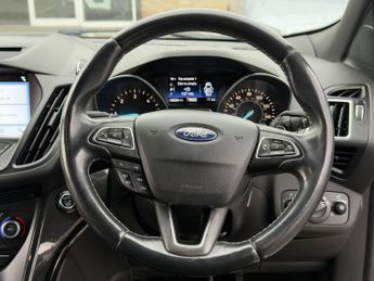 FORD KUGA 2.0 TDCi ST-Line SUV 5dr Diesel Powershift AWD Euro 6 (s/s) (180