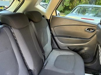 RENAULT CAPTUR 1.5 DCI DYNAMIQUE S NAV AUTOMATIC SUV 