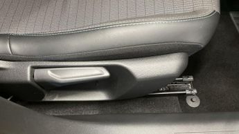 PEUGEOT 208 1.2 PureTech Allure Hatchback 5dr Petrol EAT Euro 6 (s/s) (100 p