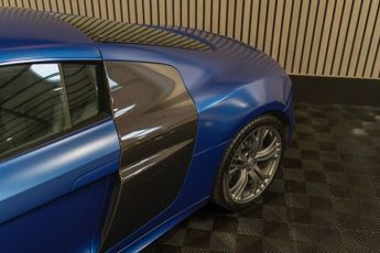 AUDI R8 5.2 FSI V10 Plus Coupe 2dr Petrol S Tronic quattro Euro 5 (550 p