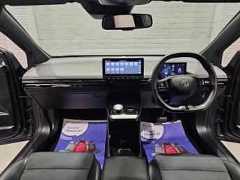 MG Mg4 64kWh Trophy Long Range Hatchback 5dr Electric Auto (203 ps)