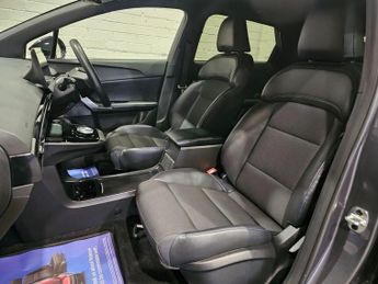 MG Mg4 64kWh Trophy Long Range Hatchback 5dr Electric Auto (203 ps)