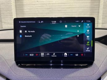 SKODA ENYAQ 62kWh 60 SUV 5dr Electric Auto (DC120kW) (179 ps)