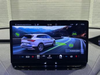 SKODA ENYAQ 62kWh 60 SUV 5dr Electric Auto (DC120kW) (179 ps)