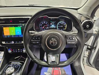 MG MG ZS 44.5kWh Exclusive SUV 5dr Electric Auto (143 ps)