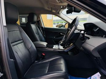 LAND ROVER RANGE ROVER EVOQUE P300 MHEV SE SUV 5dr Petrol Auto 4WD Euro 6 (s/s) (300 ps)