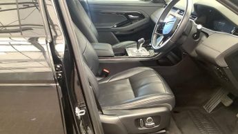 LAND ROVER RANGE ROVER EVOQUE P300 MHEV SE SUV 5dr Petrol Auto 4WD Euro 6 (s/s) (300 ps)