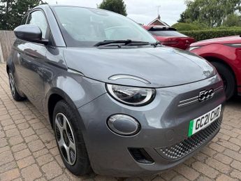 Fiat 500 42kWh Passion Hatchback 3dr Electric Auto (118 ps)