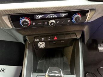 AUDI A1 1.0 TFSI 30 S line Sportback 5dr Petrol S Tronic Euro 6 (s/s) (1