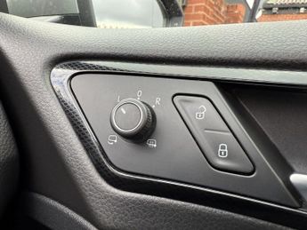 VOLKSWAGEN GOLF 1.6 TDI BlueMotion Tech GT Edition Hatchback 5dr Diesel DSG Euro