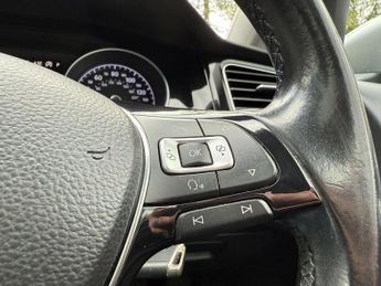 VOLKSWAGEN GOLF 1.6 TDI BlueMotion Tech GT Edition Hatchback 5dr Diesel DSG Euro