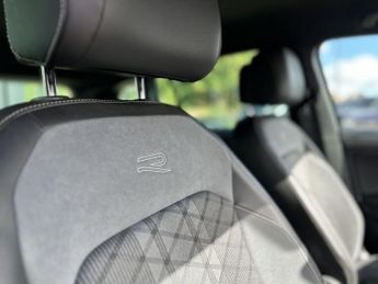 VOLKSWAGEN TIGUAN 1.5 TSI R-Line SUV 5dr Petrol DSG Euro 6 (s/s) (150 ps)