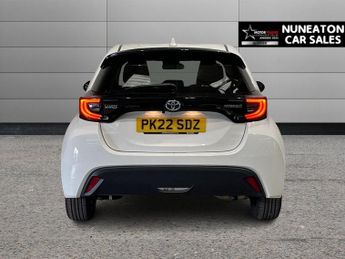 TOYOTA YARIS 1.5 VVT-h Design Hatchback 5dr Petrol Hybrid E-CVT Euro 6 (s/s) 