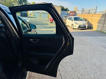 VOLVO XC60 2.0h T6 Recharge 11.6kWh Inscription Expression SUV 5dr Petrol P